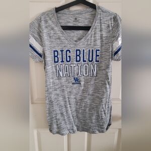 NWT Gray V-Neck University Of Kentucky Women's Top